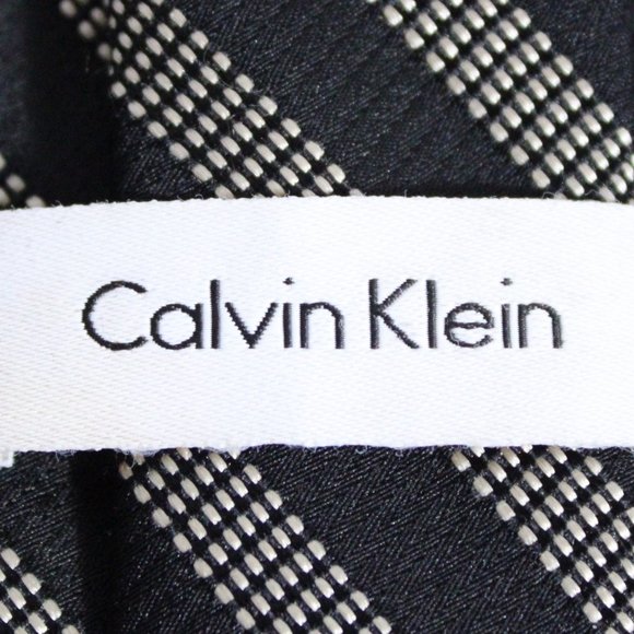Calvin Klein 100% Silk Tie - Black & Cream Diagonal Stripes - Picture 5 of 6